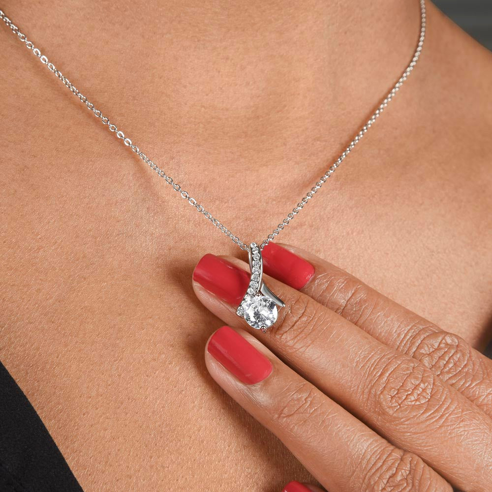 To My Army Mom, My Hero – A Necklace for Your Unyielding Strength