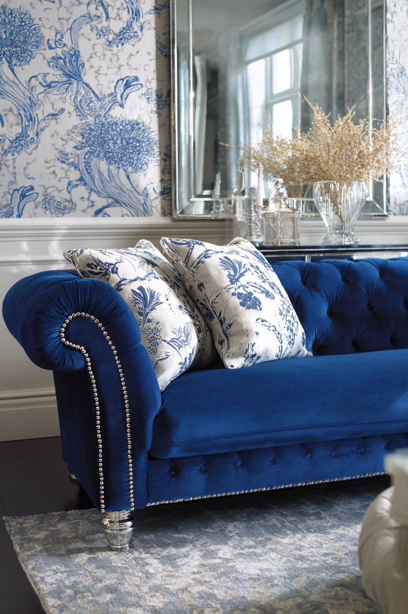 Velvet Glamour With a Classic Twist