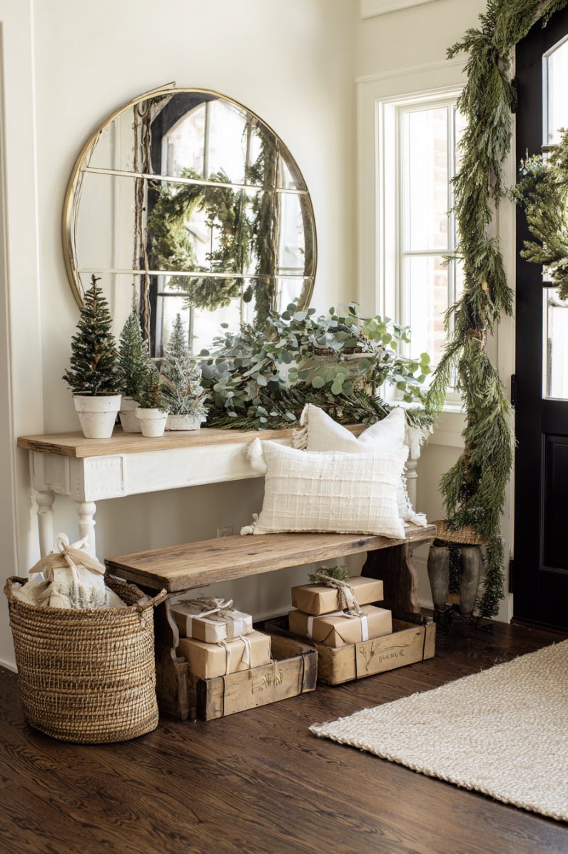 Welcoming Holiday Entry