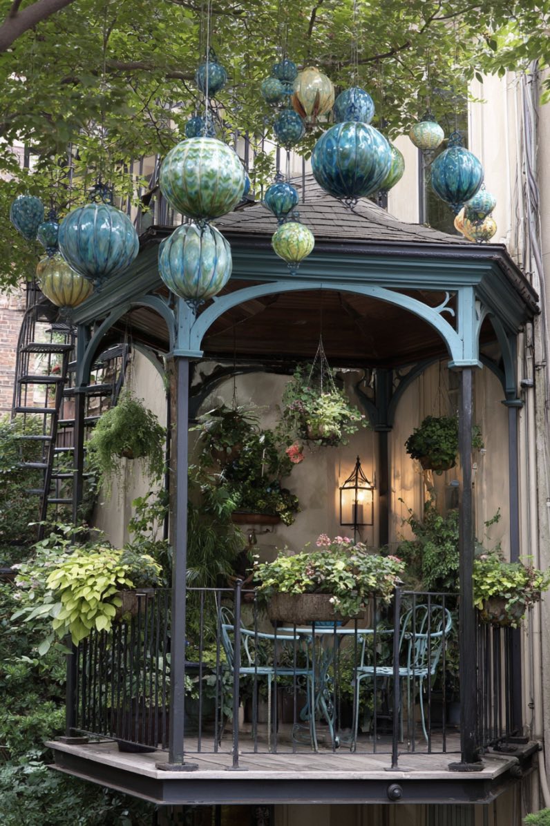 Artful Balcony Garden