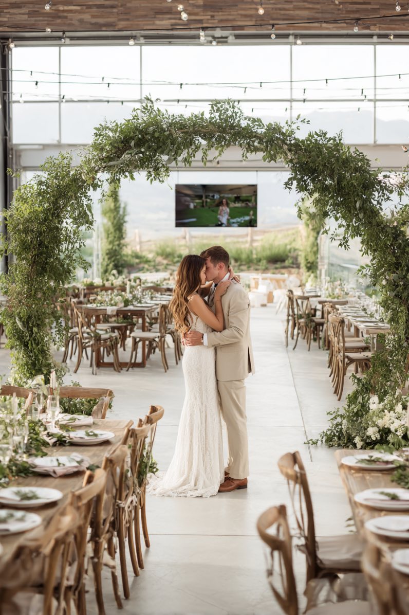 Modern Open-Air Wedding Dance Floor